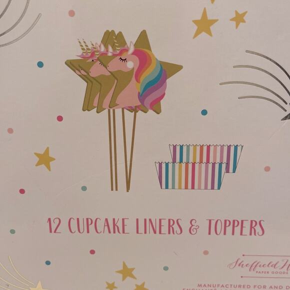 Unicorn Party in a Box Children’s Party Kit 49 pc Set - Picture 4 of 6